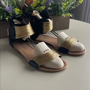 Bumper Black and Gold Women's Sandals